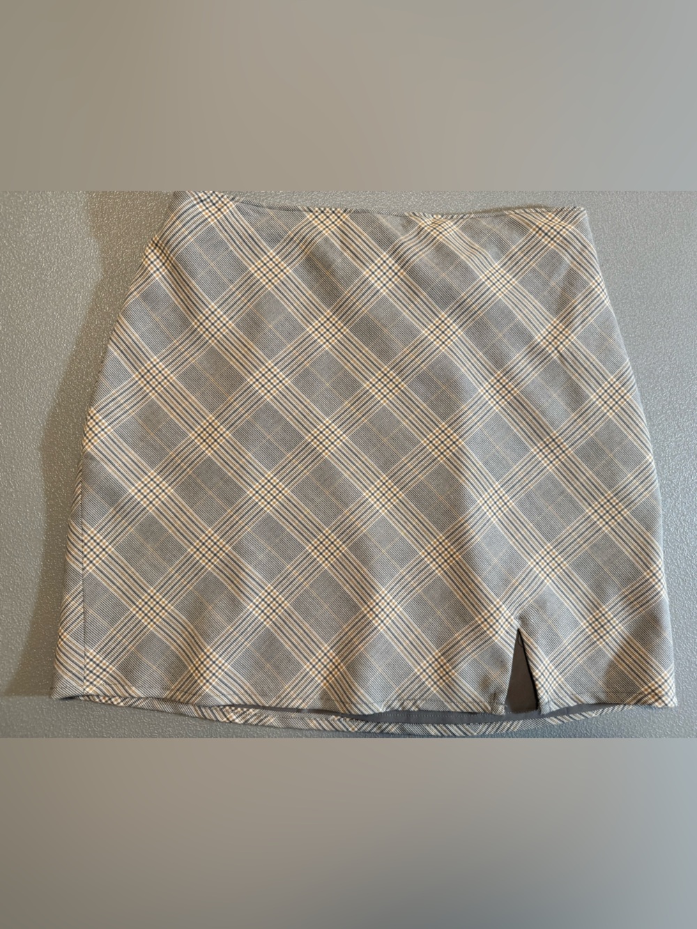 Abercrombie & Fitch Gray Tan Plaid Mini Skirt Size Small - Picture 11 of 11